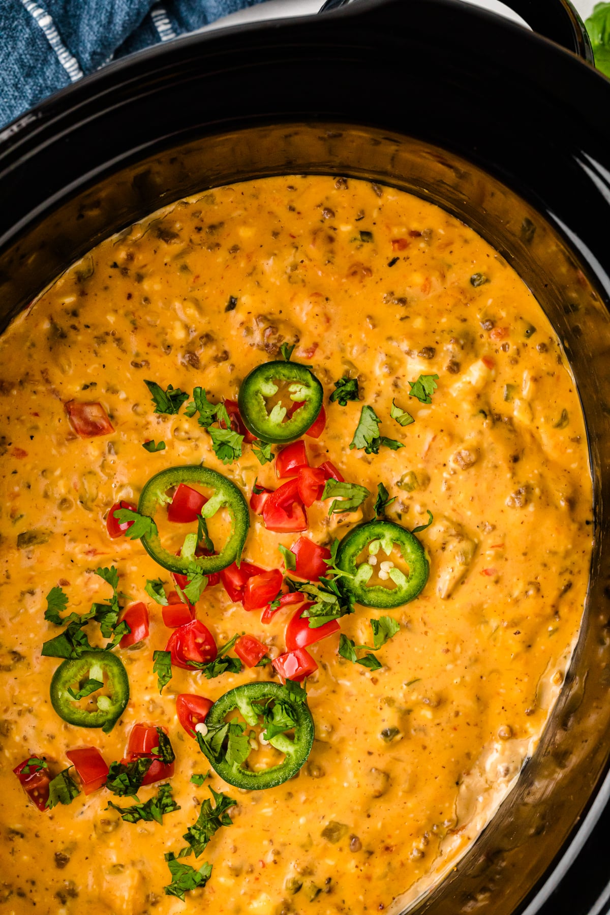 Creamy Crock Pot Beef Queso: Melt-Proof Party Dip Perfection